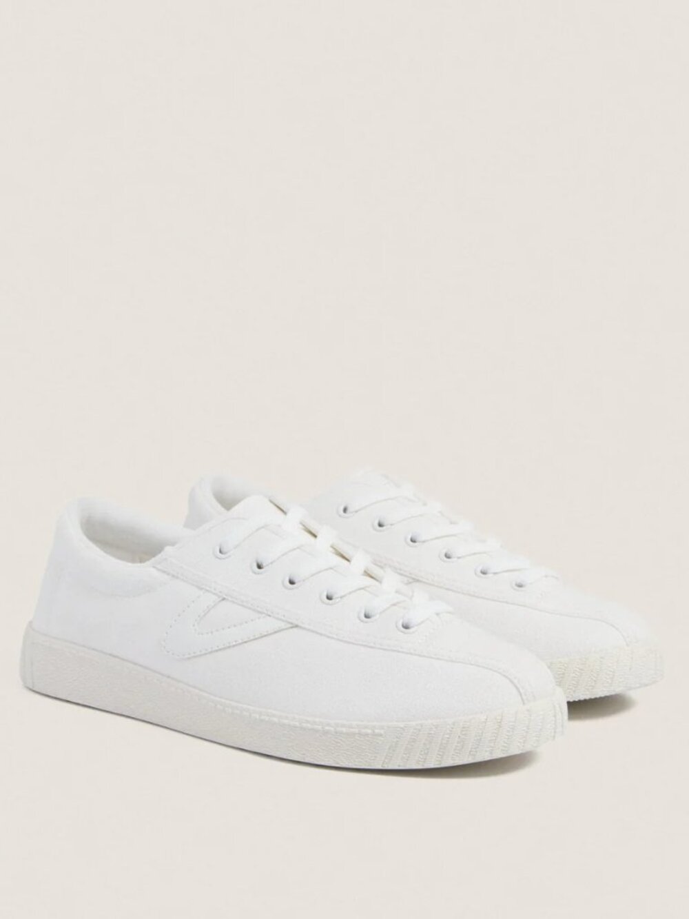Tretorn Nylite Canvas Sneakers in White 7 New with Box Womens Athletic Shoes - Picture 2 of 15